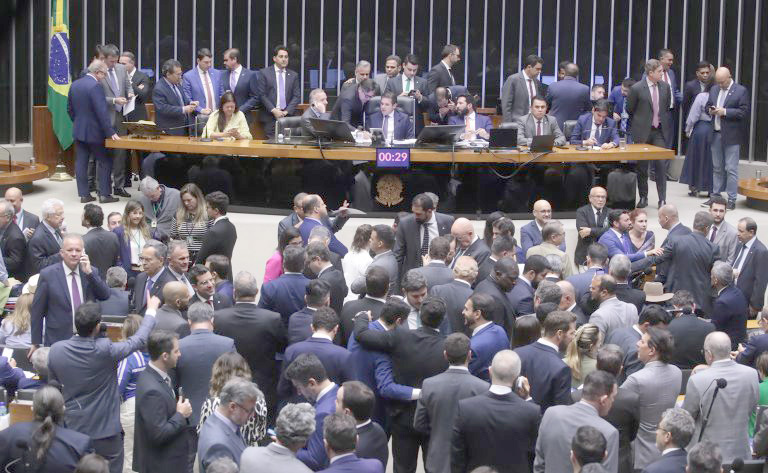 O custo de mais 18 deputados