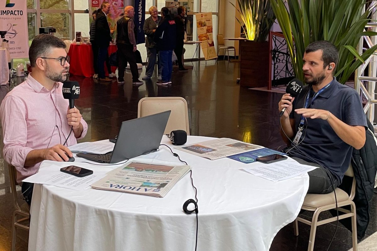 Rádio A Hora faz programação direto da Jornada Técnica do Setor Alimentício