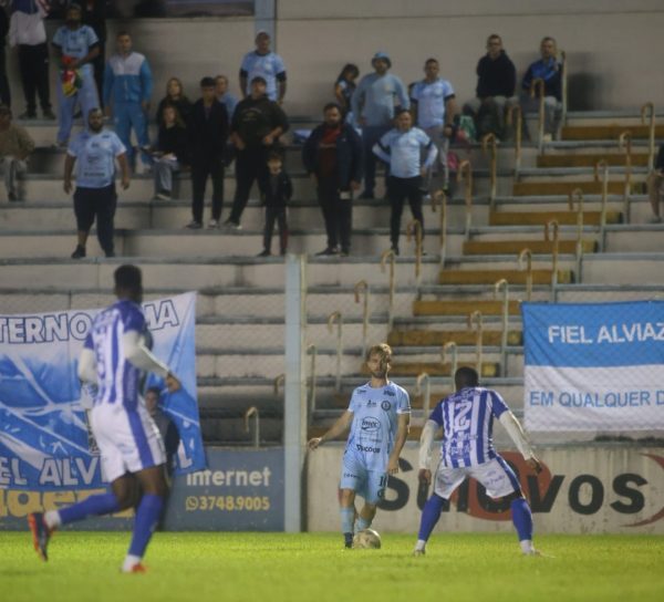 Lajeadense vence o Esportivo e soma primeiros pontos