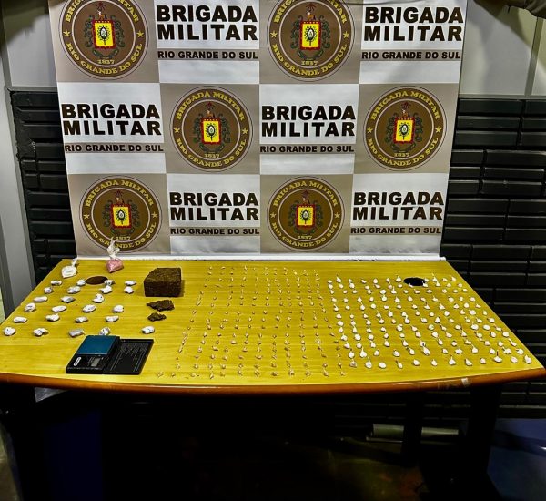 Polícia prende homem com mais de 300 porções de drogas em Encantado