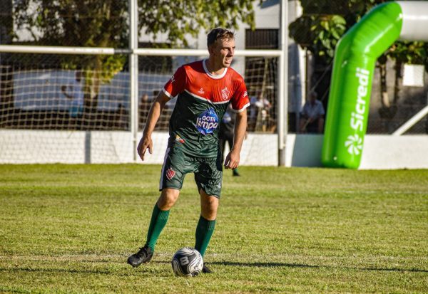 Estrela e Imigrante conhecem os finalistas