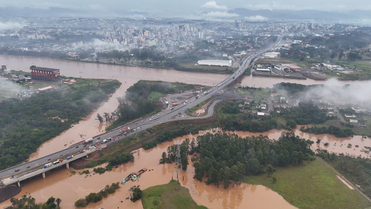 Rio Taquari entra em cota de inundação