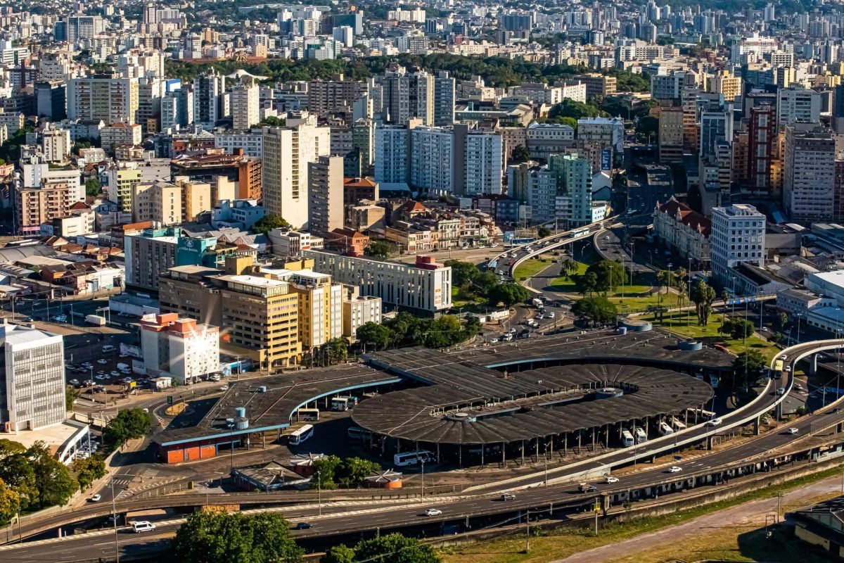 Aluguel novo em Porto Alegre sobe mais que o triplo da inflação em 12 meses