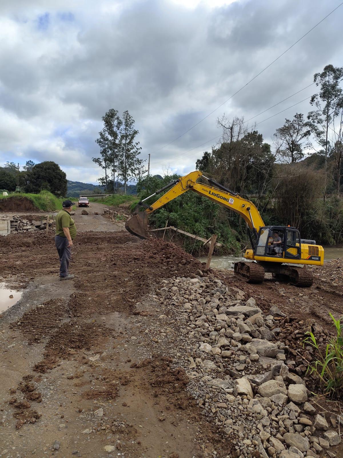 Ponte na Barra do Fão será bloqueada nesta quinta-feira
