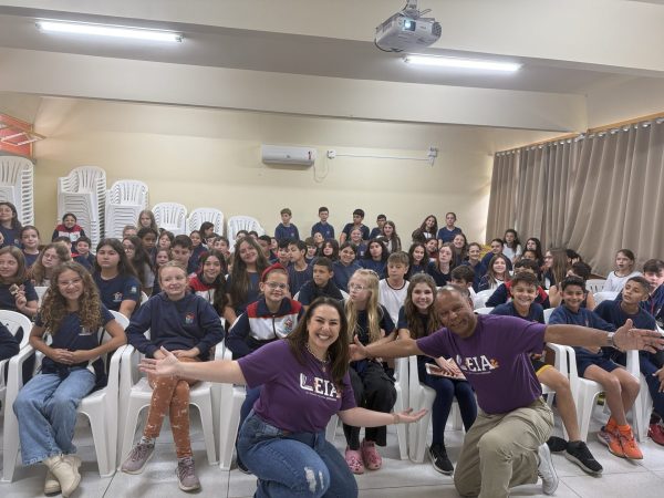 Semana Cultural de escola em Encantado instiga apreço por livros e histórias
