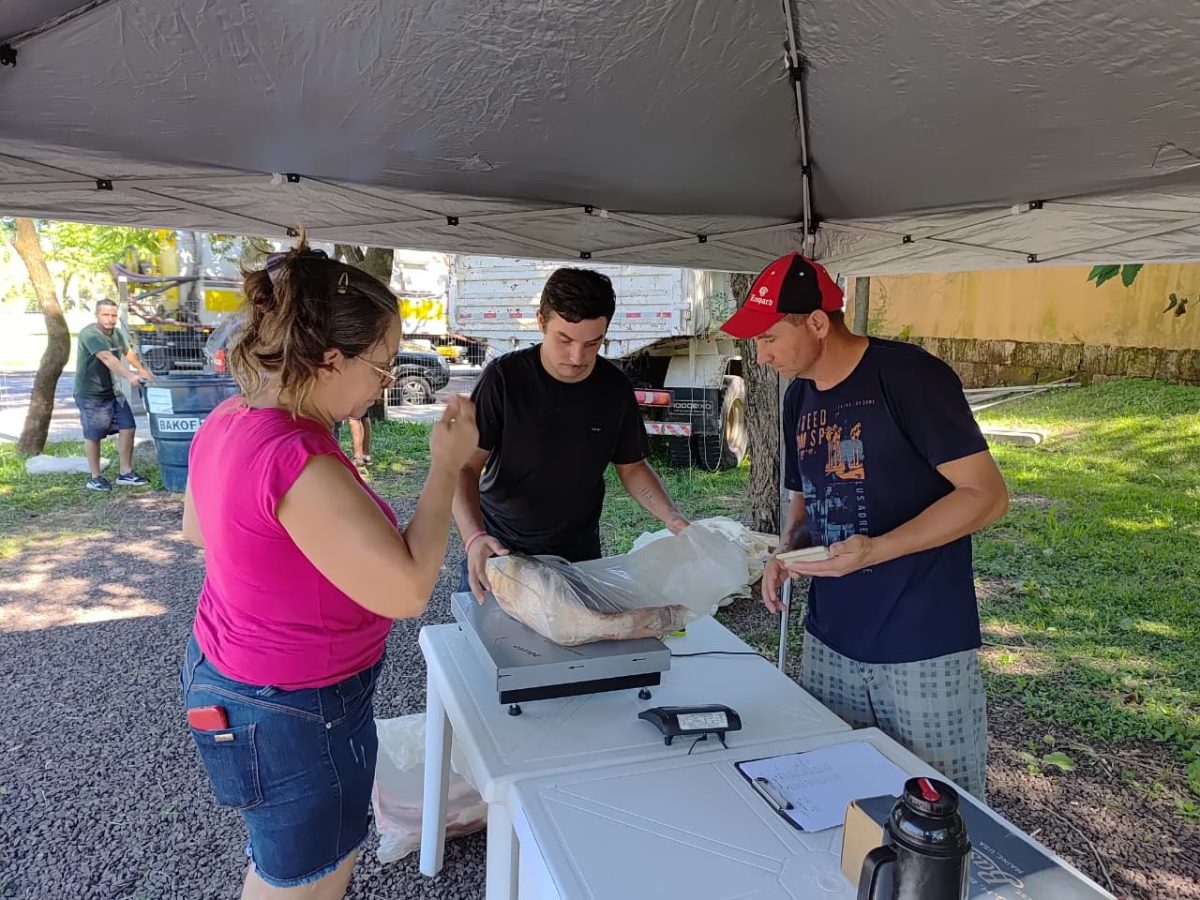 Feira projeta venda de 5 toneladas de peixe até esta sexta