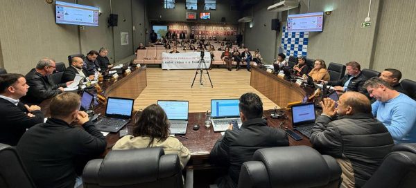 Crise das grandes na câmara de Lajeado!