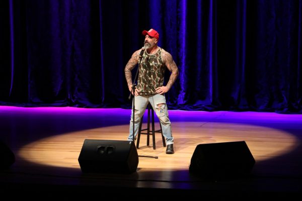 Cris Pereira celebrará seus 50 anos de vida com um show especial no Teatro Univates