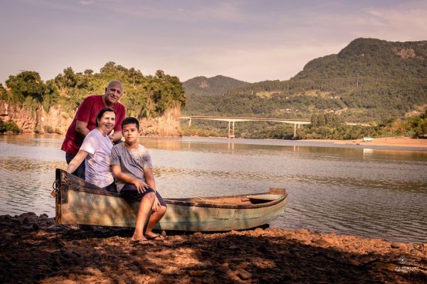 Da luta contra o câncer ao socorro na cidade coberta de lama