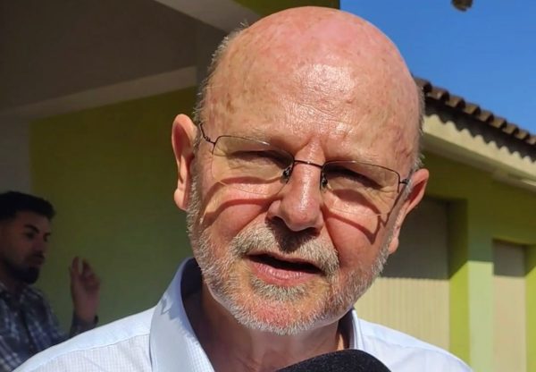 Vice-líder do governo Lula critica tarifas de Trump e defende reação do Brasil