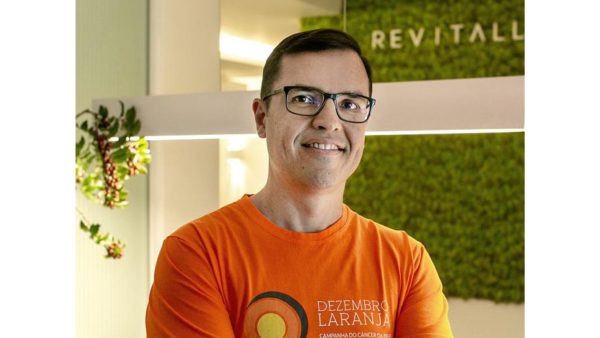 “A dermatologia vai muito além da estética”