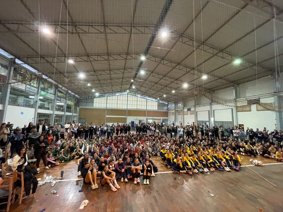 Estrela encerra festival internacional de voleibol com recorde de participantes