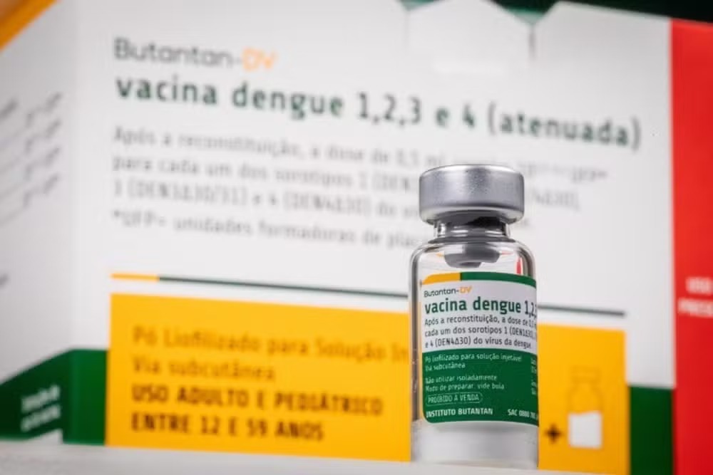 Ministério suspende vacina da dengue do Instituto Butantan por reações adversas