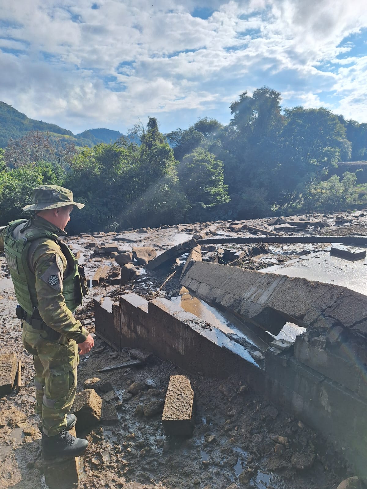 Agricultor é autuado por poluição em arroio no interior de Westfália