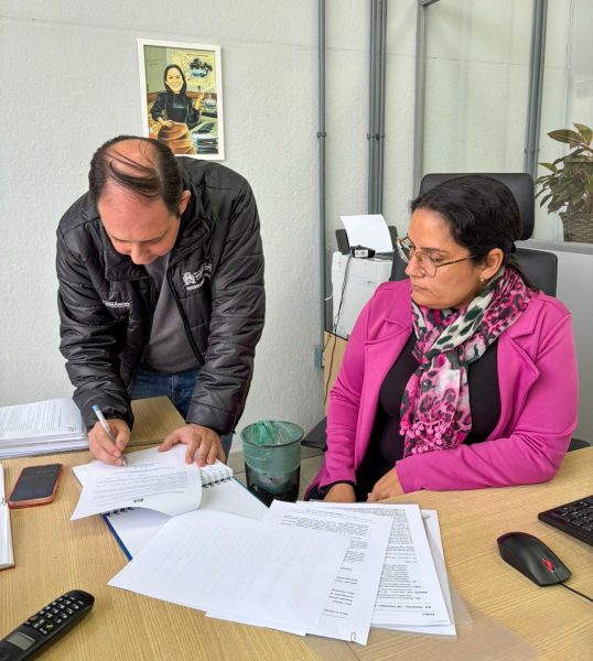 Venâncio Aires firma cooperação para recuperação de estradas vicinais