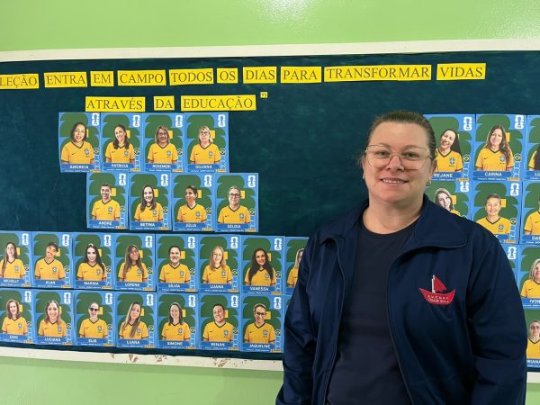 Álbum de figurinhas valoriza alunos e profissionais em Venâncio Aires