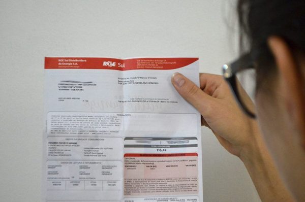 RGE reajusta em 14,9% contas de luz a partir desta sexta-feira