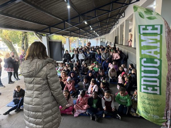 Estudantes participam de oficinas sobre água e jornalismo ambiental