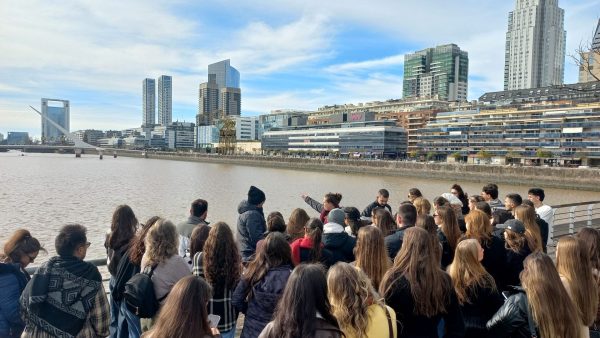 Estudantes de Arquitetura e Urbanismo participam de imersão cultural em viagem de estudos a Buenos Aires