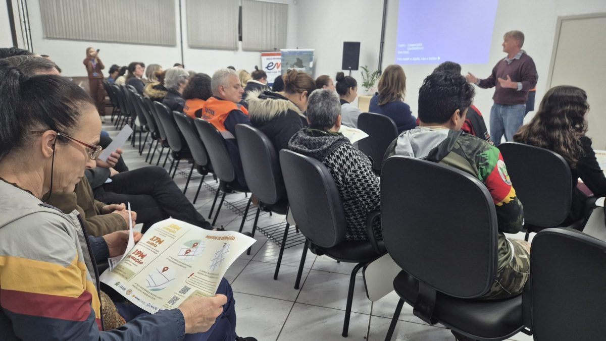 Defesa Civil apresenta plano de contingência à moradores do Centro