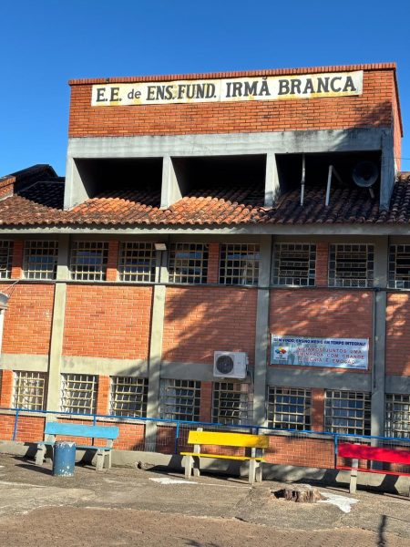 Caravana chega à Escola Irmã Branca