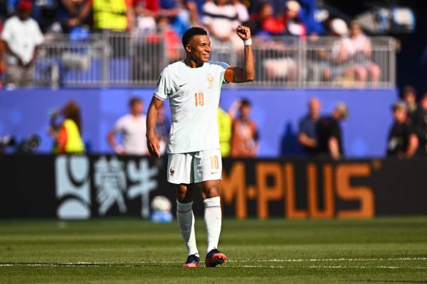 França e Espanha fazem duelo de gigantes por vaga na decisão