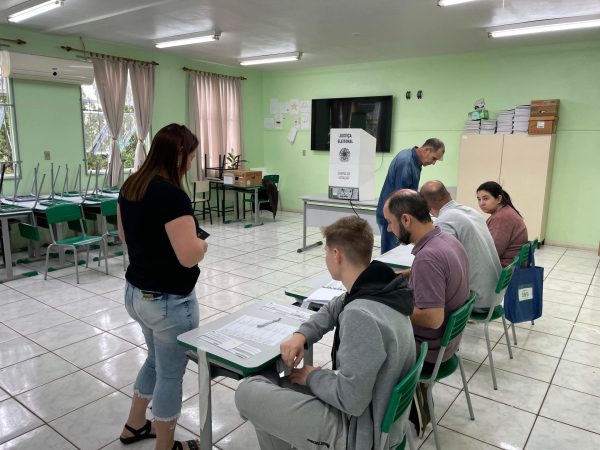 Vale tem maioria feminina e com mais de 60 anos
