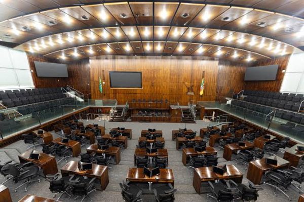 Semana decisiva para conhecer os nomes dos candidatos do Vale