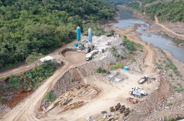 Ceran conclui 80% do reforço em barragem no Rio das Antas