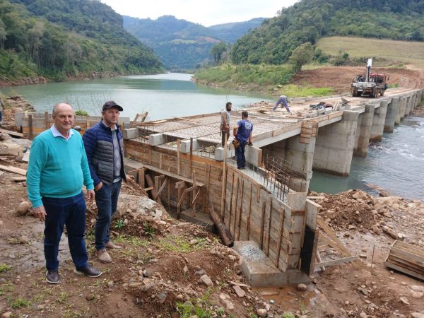 Avança obra da ponte do Fão na Barra do Dudulha