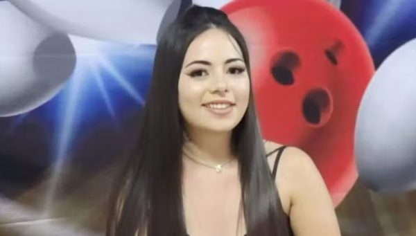 Estrela se despede de jovem morta a tiros pelo ex-companheiro
