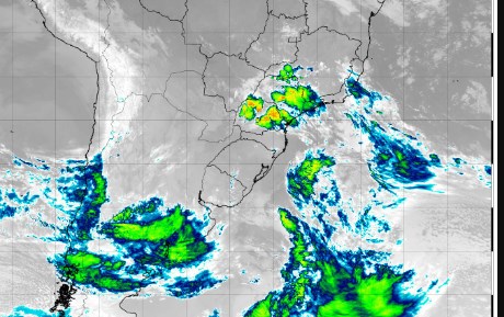 Sábado de sol antecede volta da chuva no Vale