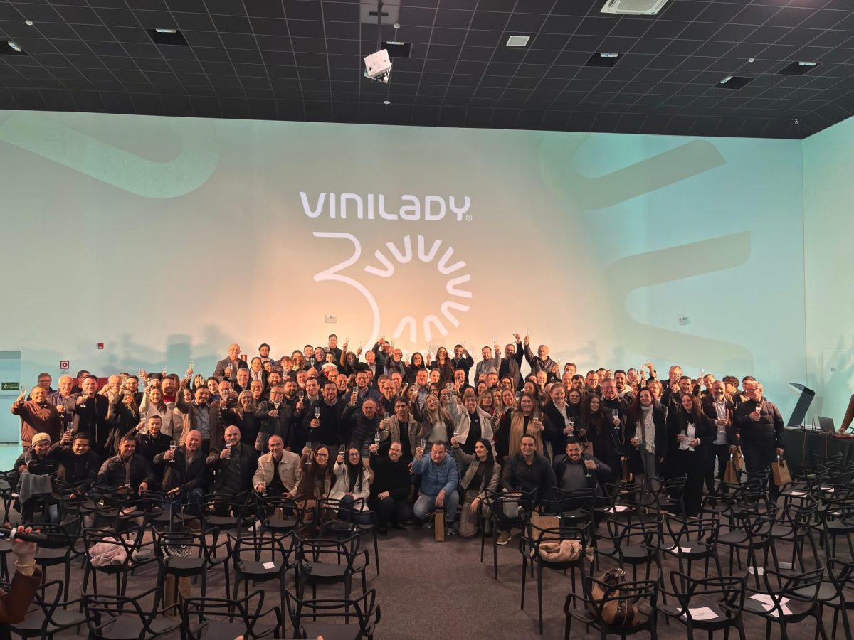 Vini Lady celebra 30 anos com festa em Encantado