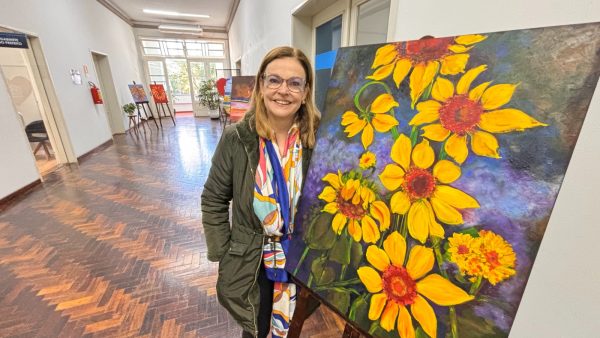 Artes plásticas e exposições ganham espaço na Prefeitura de Estrela