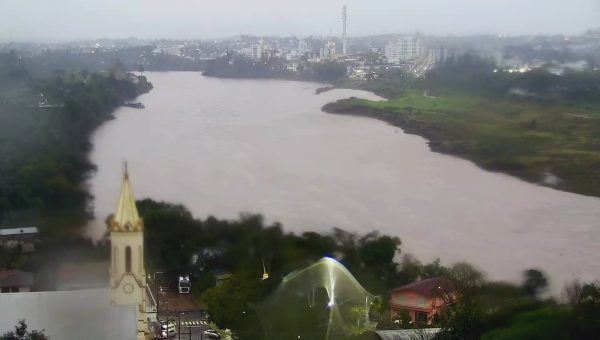 Rio Taquari deve se manter abaixo da cota de inundação, diz SGB