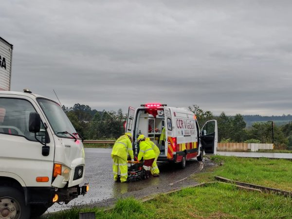 Duas pessoas ficam feridas em acidente na BR-386, em Estrela