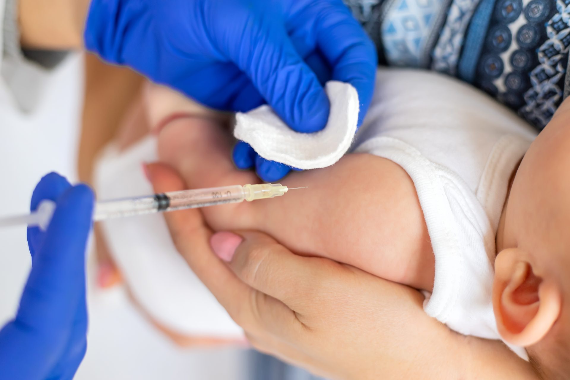 SUS volta a oferecer reforço contra a pólio aos 4 anos
