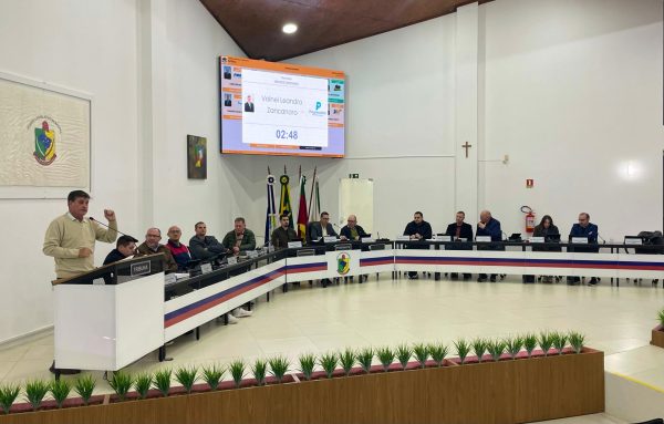 Troca de ofensas leva caso à Comissão de Ética na câmara de Estrela