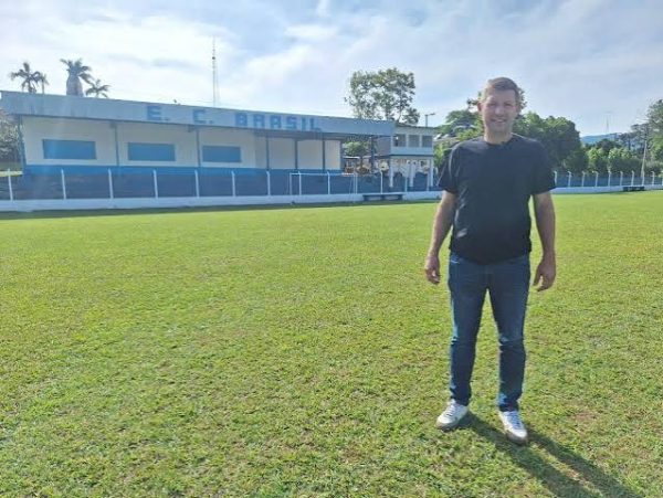 Brasil aposta na continuidade, fortalece elenco e sonha com o tetracampeonato
