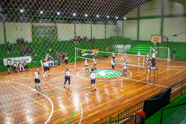 Campeonato Municipal de Vôlei Misto inicia nesta sexta-feira