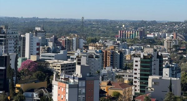 População do Vale se mantém estável com 383,6 mil pessoas em 2026