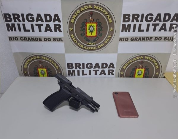 Homem é preso com pistola 9 mm de numeração raspada em Lajeado