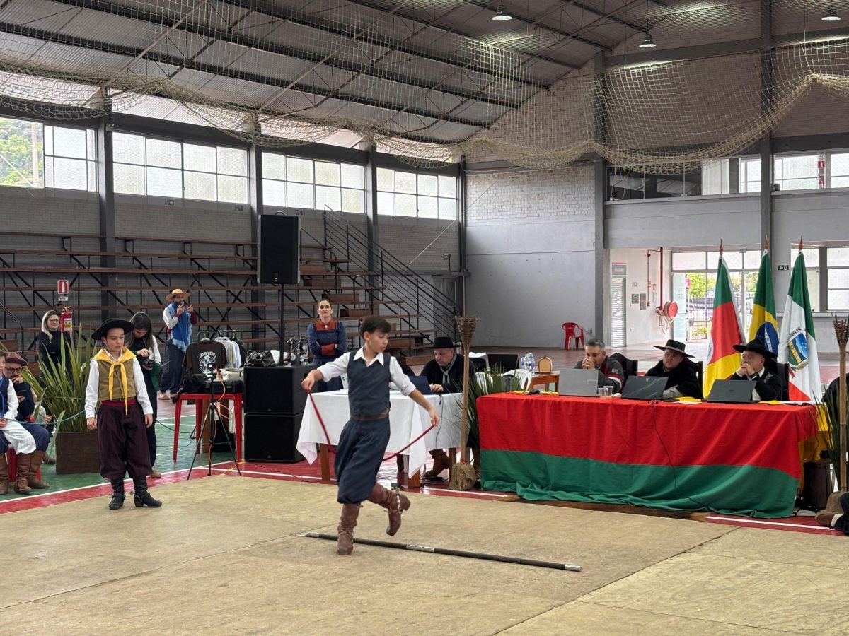 Festival Nacional de Chula reúne veteranos e estreantes em Encantado