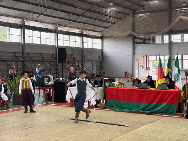 Festival Nacional de Chula reúne veteranos e estreantes em Encantado